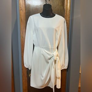 Lulu’s white wrap dress Size M